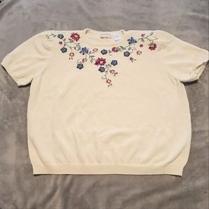 Vintage grandma cottage sweater short sleeve floral embroidered ivory cream